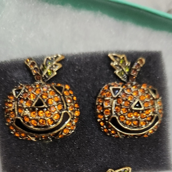 Heidi Daus Smashin' Pumpkin Pavé Crystal Drop Earrings Brand new - Picture 5 of 7